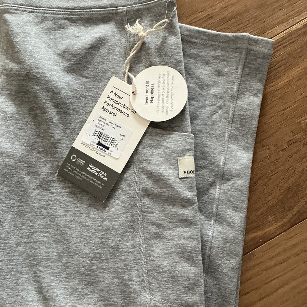 NWT vuori granite pocket legging S grey